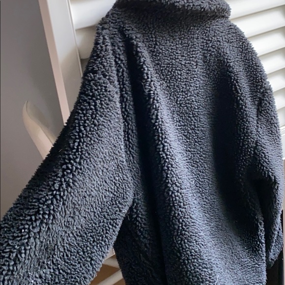 Sweater or jacket - Picture 2 of 3